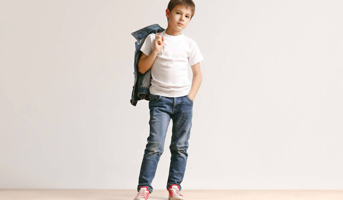 Детские джинсы - какая модель и расцветка лучше